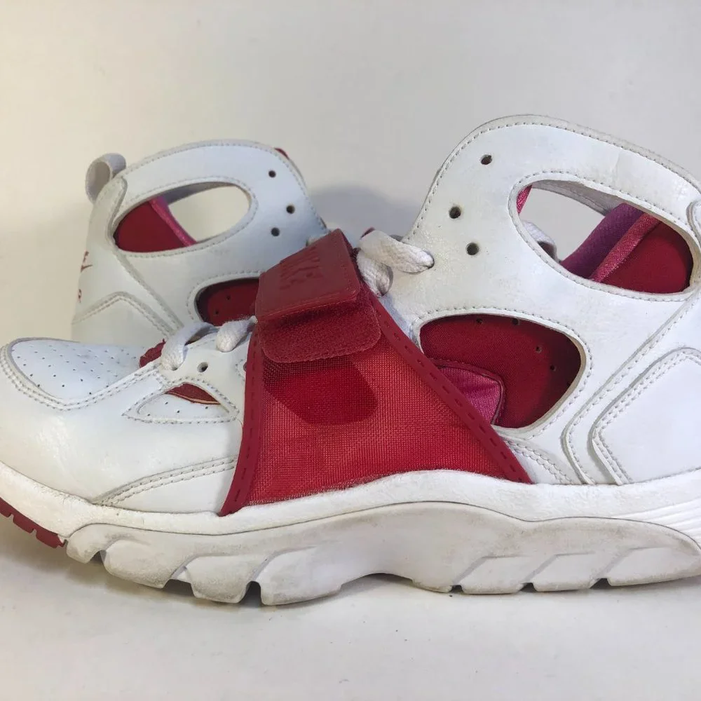 Nike Women's Air Huarache White/Red/Pink 2005 308836-162 Women's Size 10 No Box
